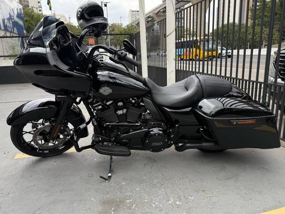 HARLEY-DAVIDSON ROAD GLIDE SPECIAL 